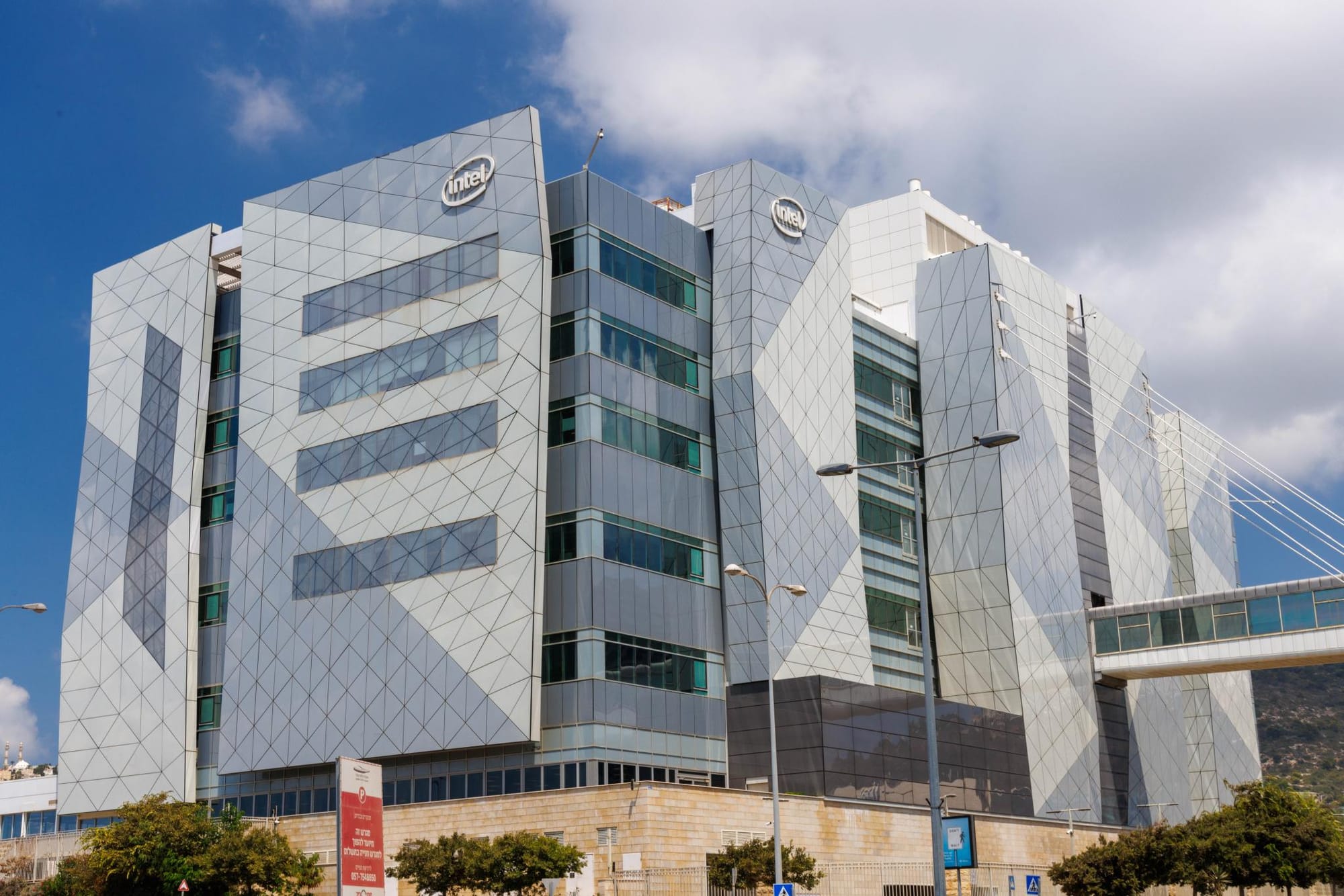 Une forte demande de travailleurs dans le secteur de la construction en Israël.