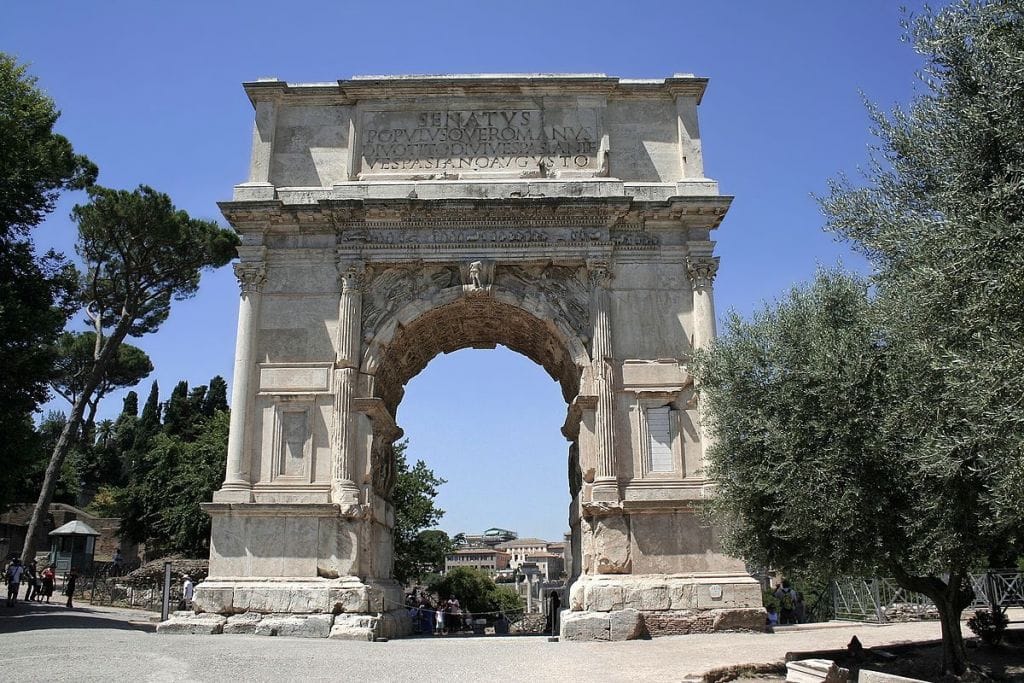 Quizz du Jour. Pourquoi Israël avait offert la réplique d’une frise de l’arc de Titus à l’ex dirigeante de l’UNESCO?