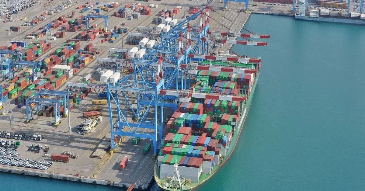 Le port d’Ashdod investit 650 000 $ dans la startup maritime israélienne Azimut.