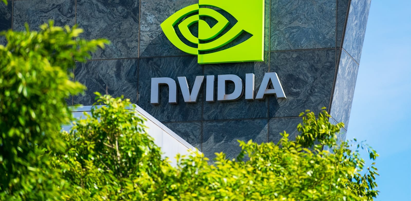 Construit par Nvidia à une vitesse extraordinaire. Le supercalculateur le plus puissant d’Israël.