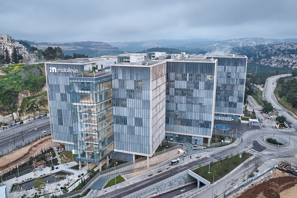 Radio J. GoodNews. Un évènement majeur dans le parc technologique Har Hotzvim à Jérusalem. Mobileye, la magnifique.