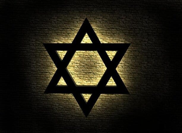 Dans un contexte de guerre Israël-Hamas, ce dimanche soir démarre le Yom HaShoah.