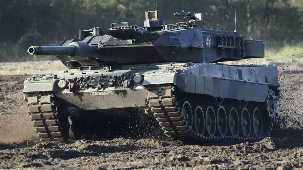 Israël et l’Allemagne célèbrent l’équipement du Char Leopard avec le Système TROPHY.