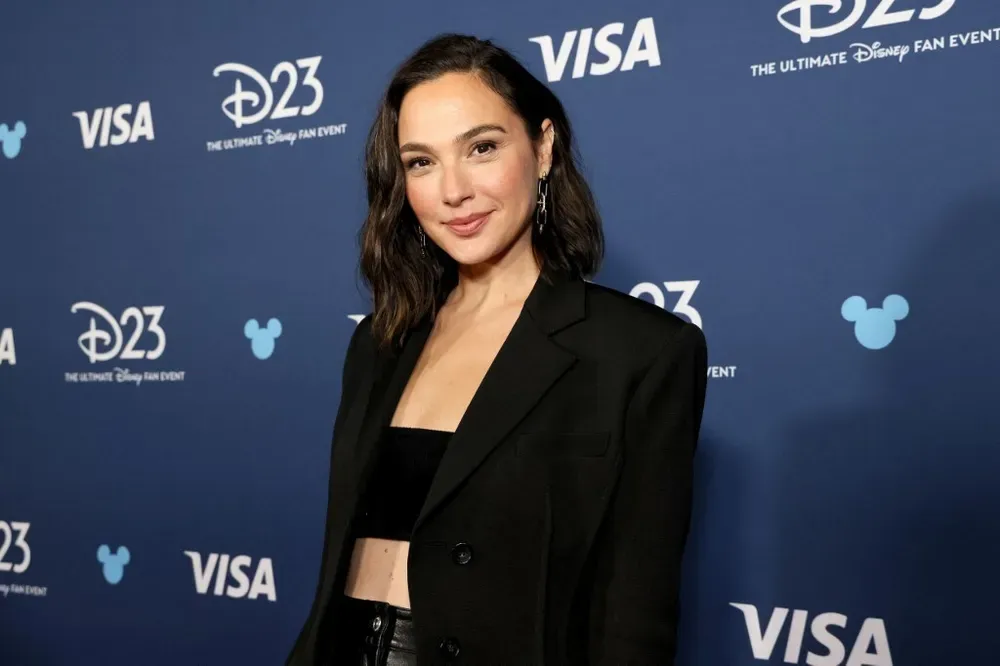 L’actrice israélienne Gal Gadot s’est exprimée sur l’antisémitisme et l’unité juive.