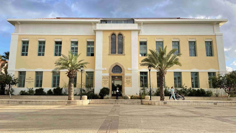 La Batsheva. La compagnie est en résidence au Centre Suzanne Dellal à Tel Aviv.