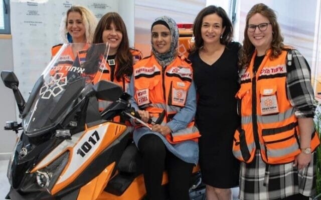 L’équipe humanitaire israélienne United Hatzalah au Maroc. Les israéliens soignent 150 personnes/jour.