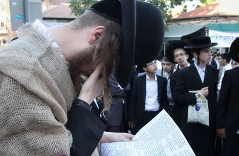 Des ultra-orthodoxes qui étudient dans des yeshivot dites « pour décrocheurs ».
