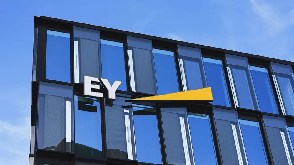 Question à IsraelValley. La présence de Ernst & Young (EY) est-elle importante à Tel-Aviv? 2000 employés.