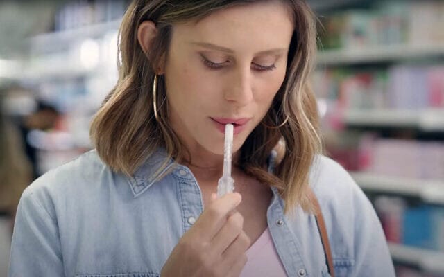 En Israël, un centre d’innovation médicale développe un test pour le cancer de la bouche.