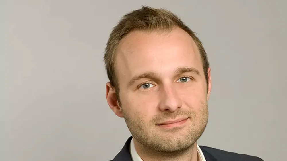 Bientôt en Israël? Une idée géniale « Made in France ». David Lebée a lancé Dayuse. Une plateforme de réservation de chambres en journée.
