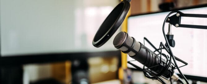 Sur Radio J. Twitter et la lutte contre la haine en ligne. Stéphane Lilti, avocat de l’UEJF.