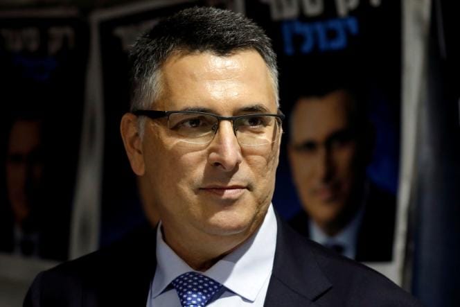 Une rébellion a éclaté au Likoud. Et Netanyhou chante avec Eden ben Zaken!