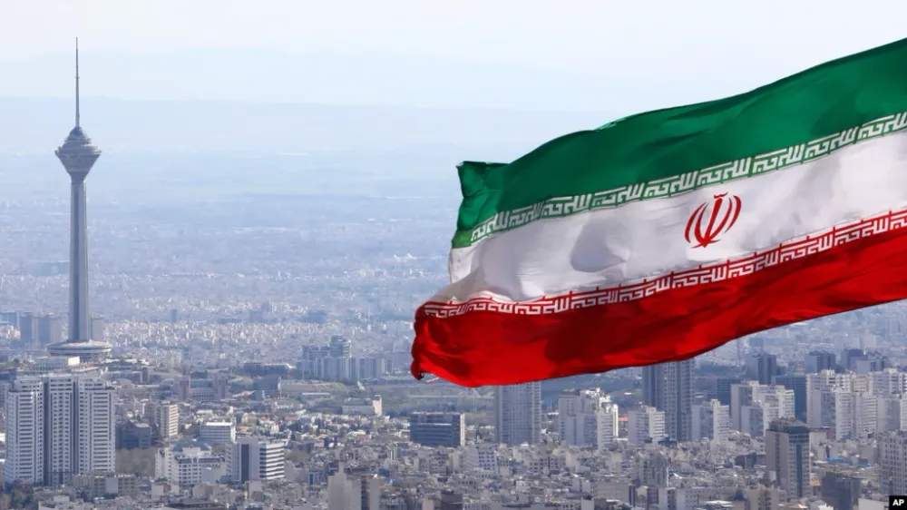 Drapeaux palestiniens et israéliens (brulés) au Mondial. Le business de l’Iran?