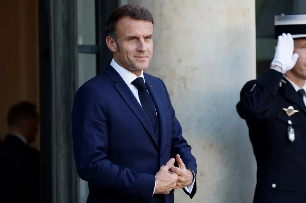 Macron a critiqué « La France Insoumise » accusée d’ambiguïté pour son refus de qualifier le Hamas d’organisation terroriste.