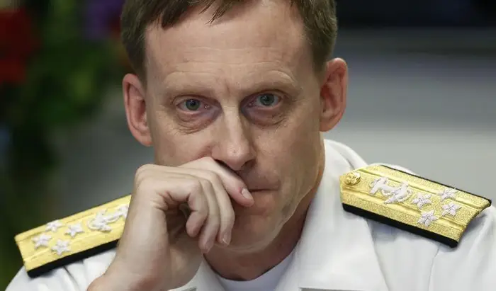 L’ex-Amiral Michael S. Rogers sur Israël: « C’est surréaliste, mais c’est aussi une force. Israël a appris à continuer de fonctionner au milieu du chaos ».