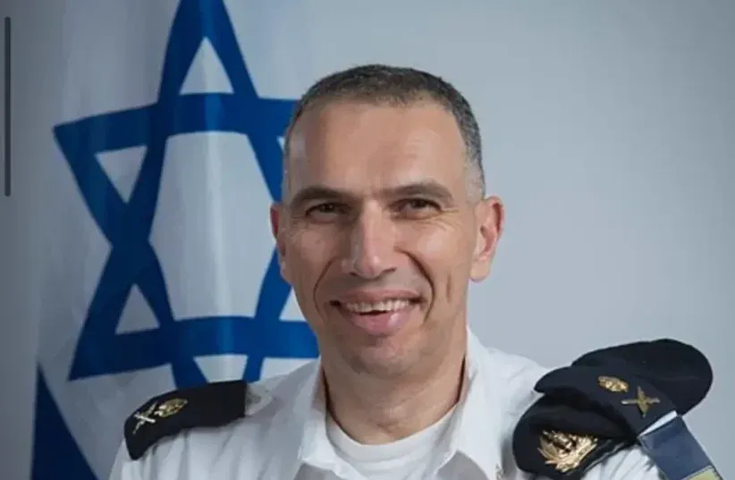 Ascension exceptionnelle. Enfance à Beersheva, famille d’immigrants du Maroc. Eli Sharvit, à la tête du Shin Bet.