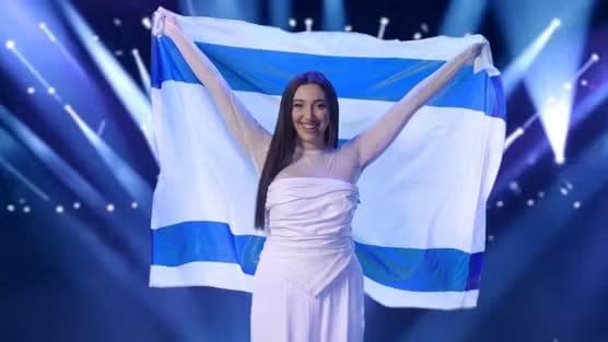 A l’Eurovision, ce soir, la magnifique chanteuse israélienne Yuval Raphael va aussi chanter en français.  Exemplaire