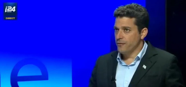 Amichai Chikli, ministre de la Diaspora du Likoud, a publiquement affiché son soutien au parti de Marine Le Pen.