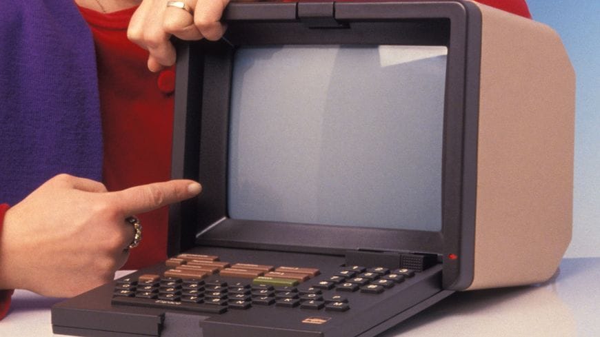 Vu d’Israël. Internet : Giscard avait préféré le minitel et a fait perdre un temps précieux à la France.