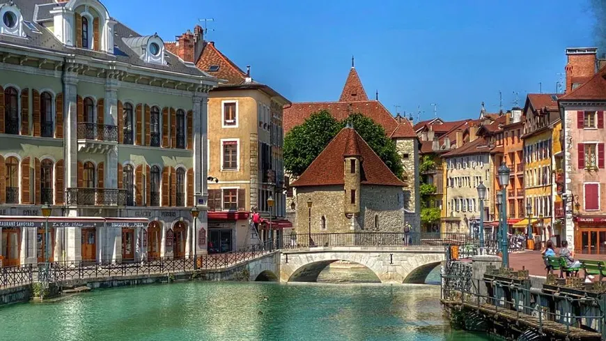 Située à Annecy (Haute-Savoie), la société Saola exporte en Israël.