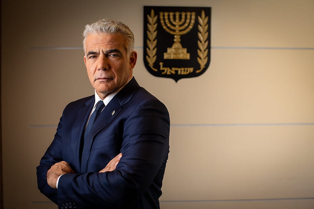 France-Israël. Proche des idées de Macron, Yaïr Lapid, Ministre des affaires étrangères.