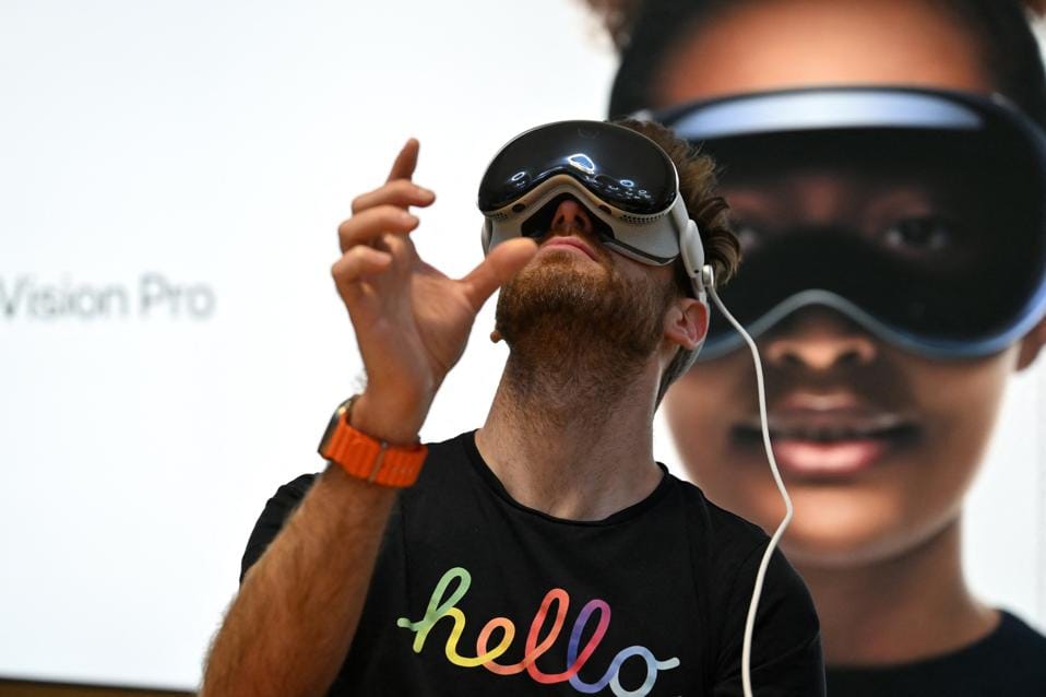 Radio J. L’ingéniosité israélienne, moteur secret du produit le plus avancé d’Apple. Le Vision Pro.