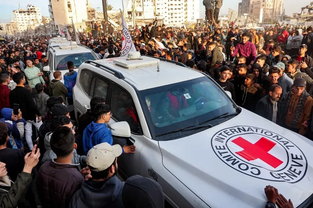 En Israël, tout le pays assiste en direct à la libération des otages. Une mise en scène horrible d’un mouvement terroriste cynique et criminel.