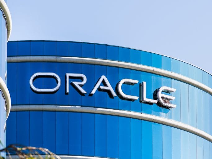 Good News 2024. Oracle, le géant américain de la tech, va doubler ses investissements en Israël. Un 2ème centre de cloud public souterrain.