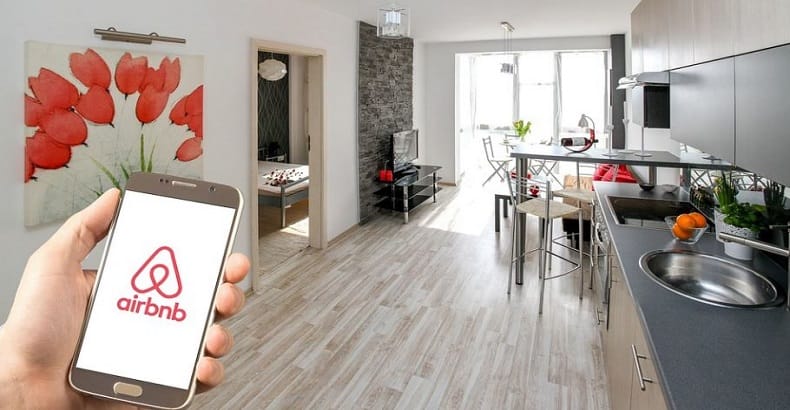 Le Chiffre. Certains hôtes Airbnb gagnent $6900 par mois à Tel-Aviv.