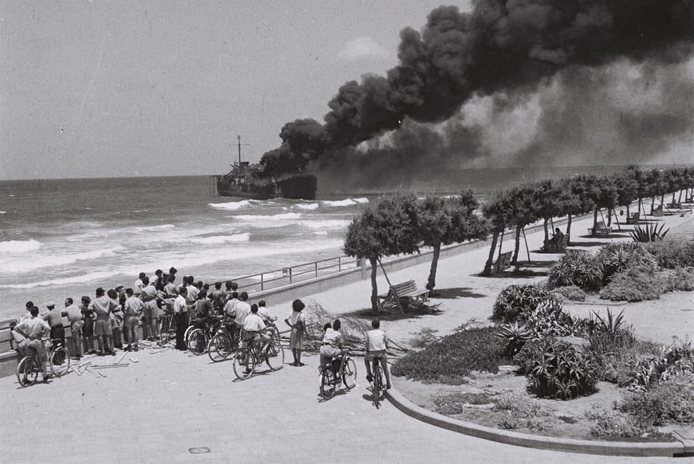 75 ans d’existence. La pire décision d’Israël? L’Altalena, attaqué et incendié par Tsahal le 22 juin 1948.