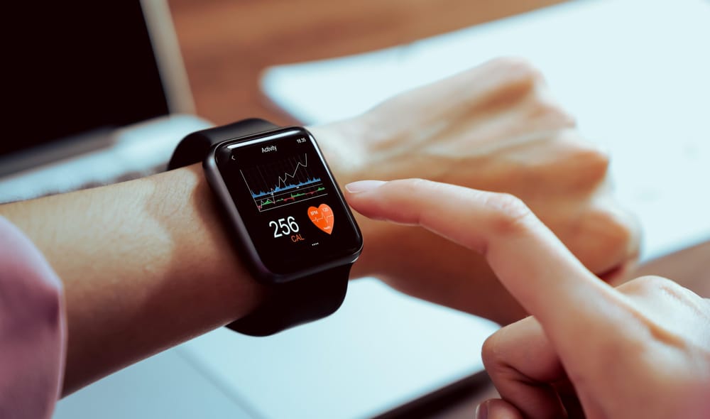 Wearable Devices intègre une commande gestuelle et vocale de pointe pour l’Apple Watch.