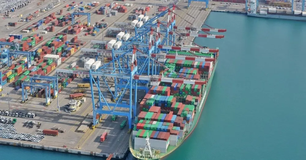 Le port d’Ashdod investit 650 000 $ dans la startup maritime israélienne Azimut.