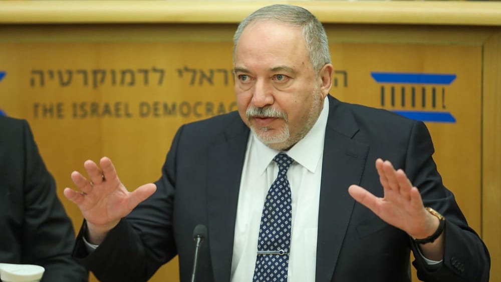Avigdor Liberman demande aux professionnels du tourisme de … changer de métier!