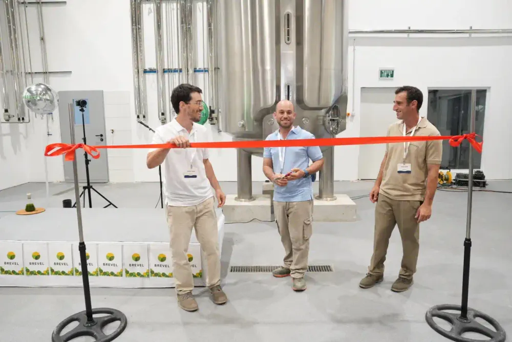 C’Israël. Brevel met en œuvre le modèle « First-Of-A-Kind » (FOAK) pour ses protéines de microalgues.