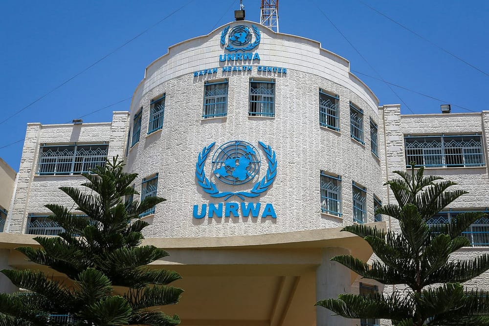 Breaking News. La France va suspendre son financement à l’UNRWA. Israël se réjouit.