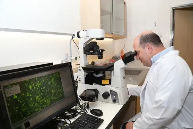 Tethis (Italie) et le Sheba Medical Center collaborent pour un traitement du cancer du rectum grâce à l’I.A.