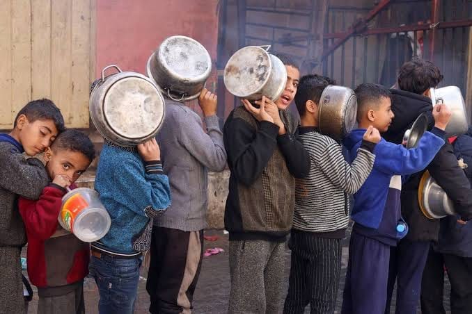 Lutte contre la famine. La France « procédera dans les prochains jours à des largages aériens » d’aide sur Gaza.
