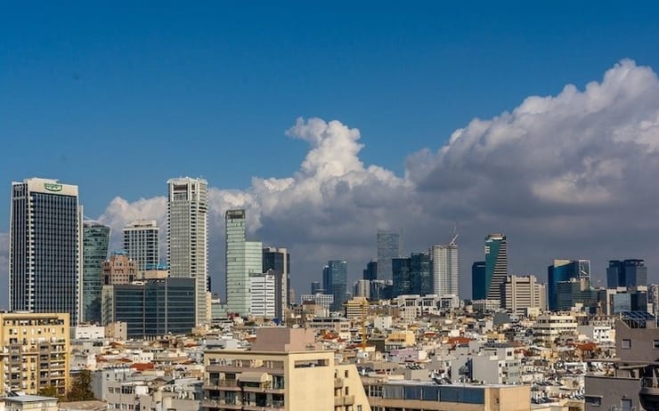 De Dimona. D’ici 2030, Israël devrait être passé aux énergies renouvelables.