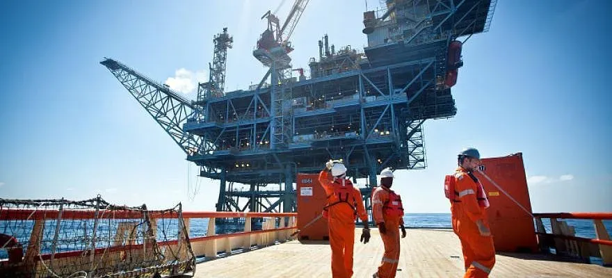 Exploitation du gaz, Israël et Liban. La plateforme de forage a atteint le site de Karish.