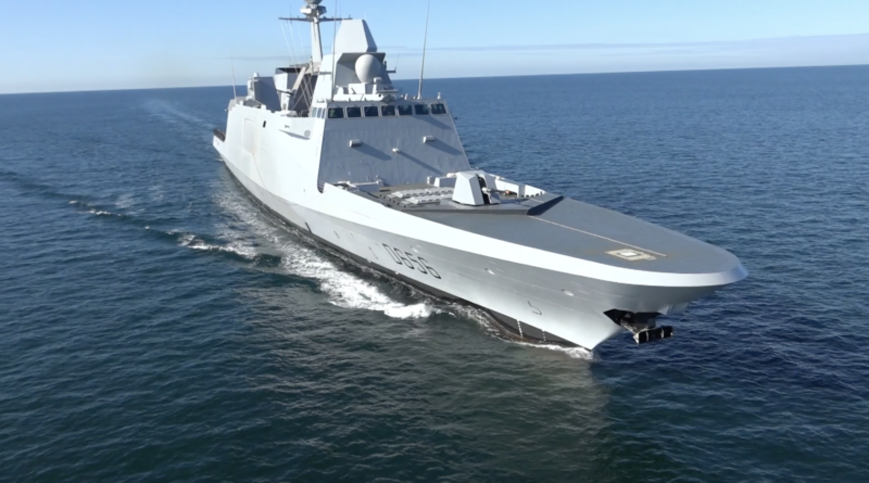 Coopération militaire. Une frégate (navire furtif) de la Marine nationale française en Israël.