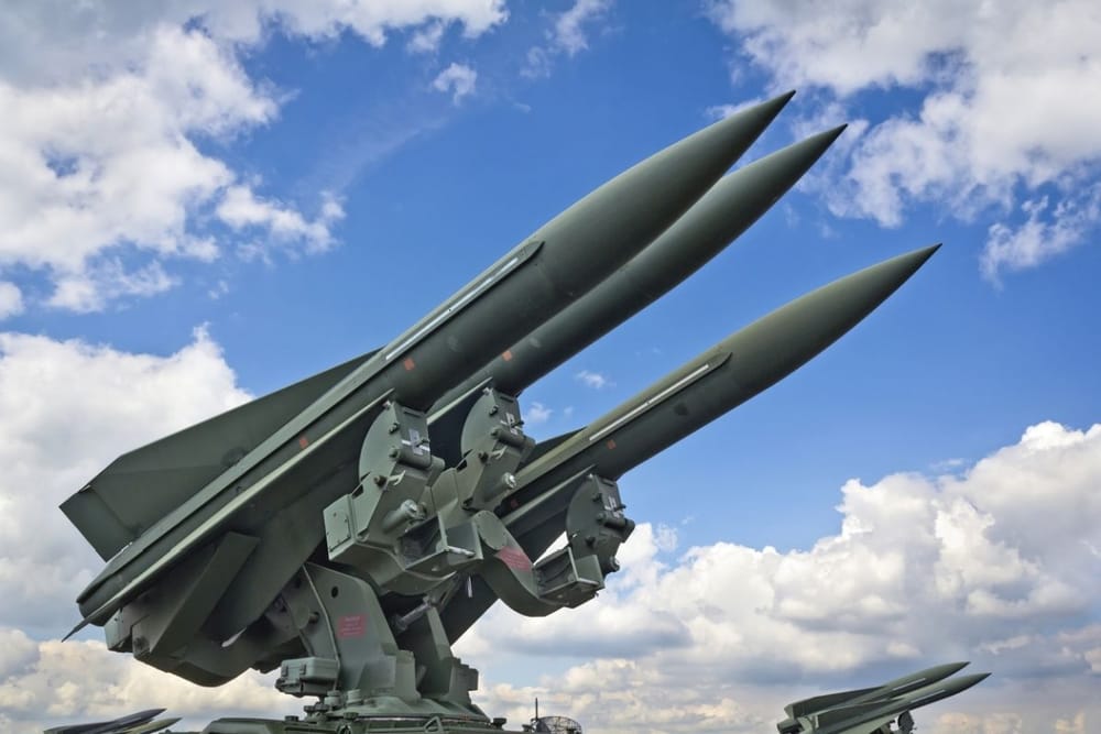 Les Émirats, gros acheteurs d’armes. Israël, un nouveau concurrent de la France?
