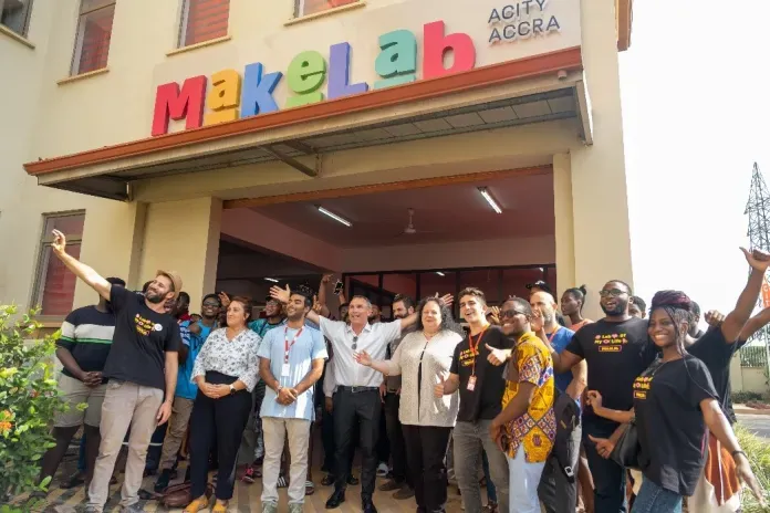Au Ghana, l’ambassade d’Israël contribue au MakeLab (création d’entreprises).