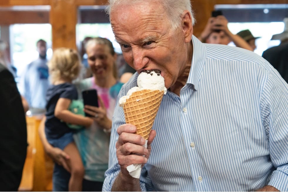 La popularité de Joe Biden pâtit du retrait chaotique d’Afghanistan.