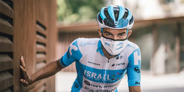 Tour de France. Masque en tissu anti pathogène pour « Israël Start Up Nation ».