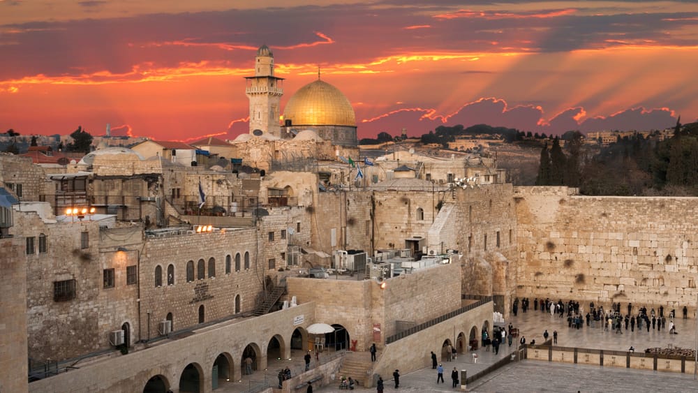 L’agence mondiale du tourisme (Nations Unies) renforce ses relations avec Israël lors d’une visite officielle.