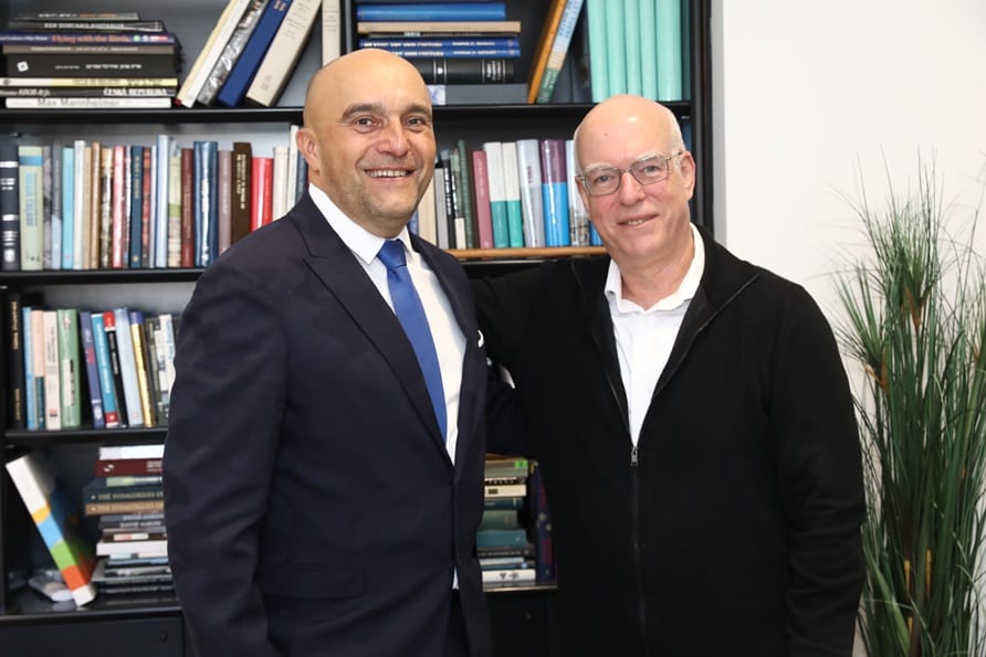 L’Ambassadeur de France en Israël, Frédéric Journès, en visite sur le campus de Tel-Aviv University.