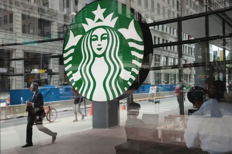 Les appels au boycott contre Starbucks (35 000 succursales dans 86 pays).