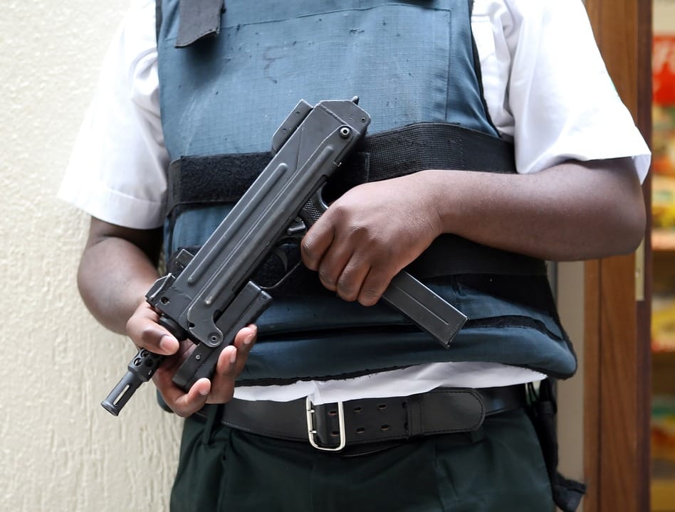 Question au Dr Valley. Le fameux Uzi est-il toujours israélien?