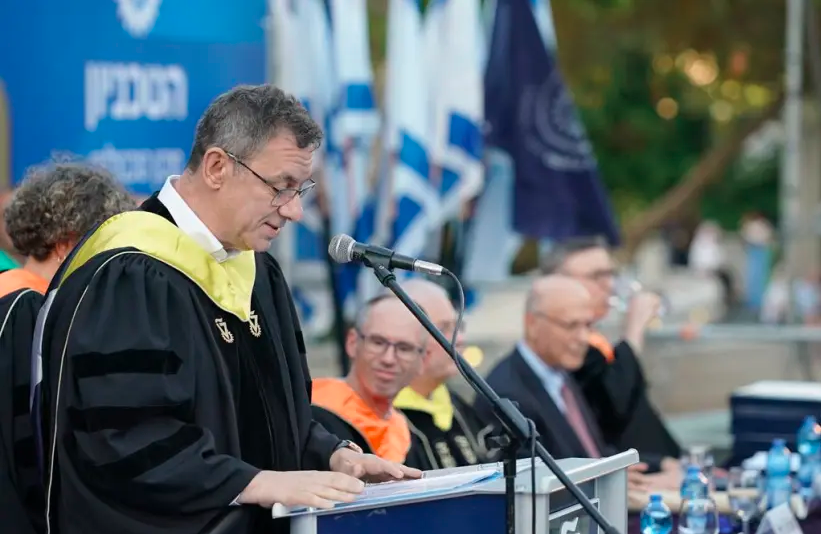 Le PDG de Pfizer, le Dr Albert Bourla au Technion de Haïfa.