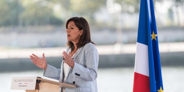 La maire de Paris, Anne Hidalgo, annonce que la Tour Eiffel sera éteinte dimanche soir en signe de solidarité avec Israël.